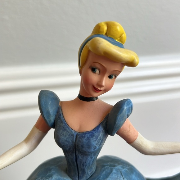 JIM SHORE Disney Traditions ROMANTIC WALTZ CINDERELLA FIGURE #4007216. 9” 3/4” - Picture 7 of 9